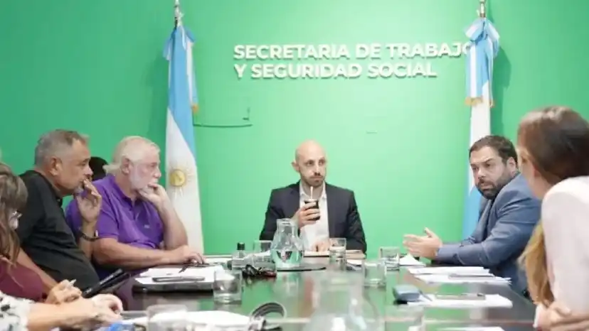 El gobierno postergó la reunión paritaria con estatales