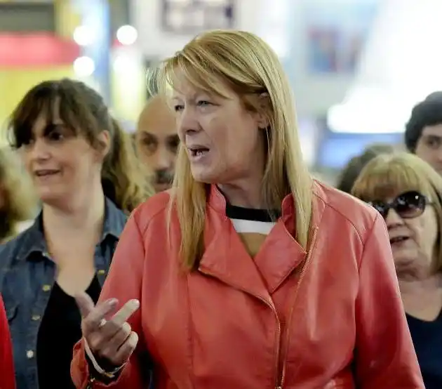 Stolbizer no se baja y criticó a los que piden que dé un paso al costado