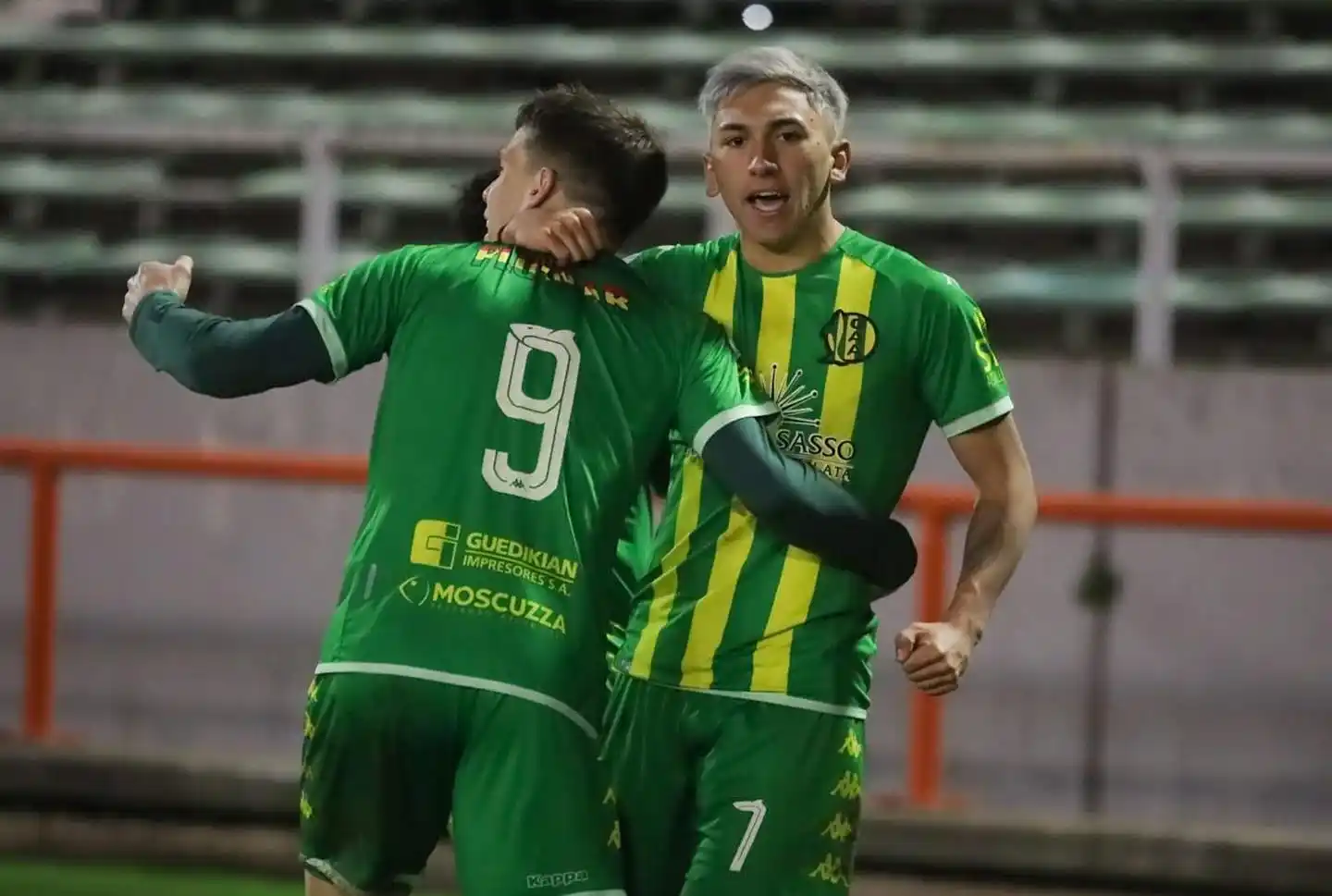 Aldosivi ganó en casa y se acerca al Reducido