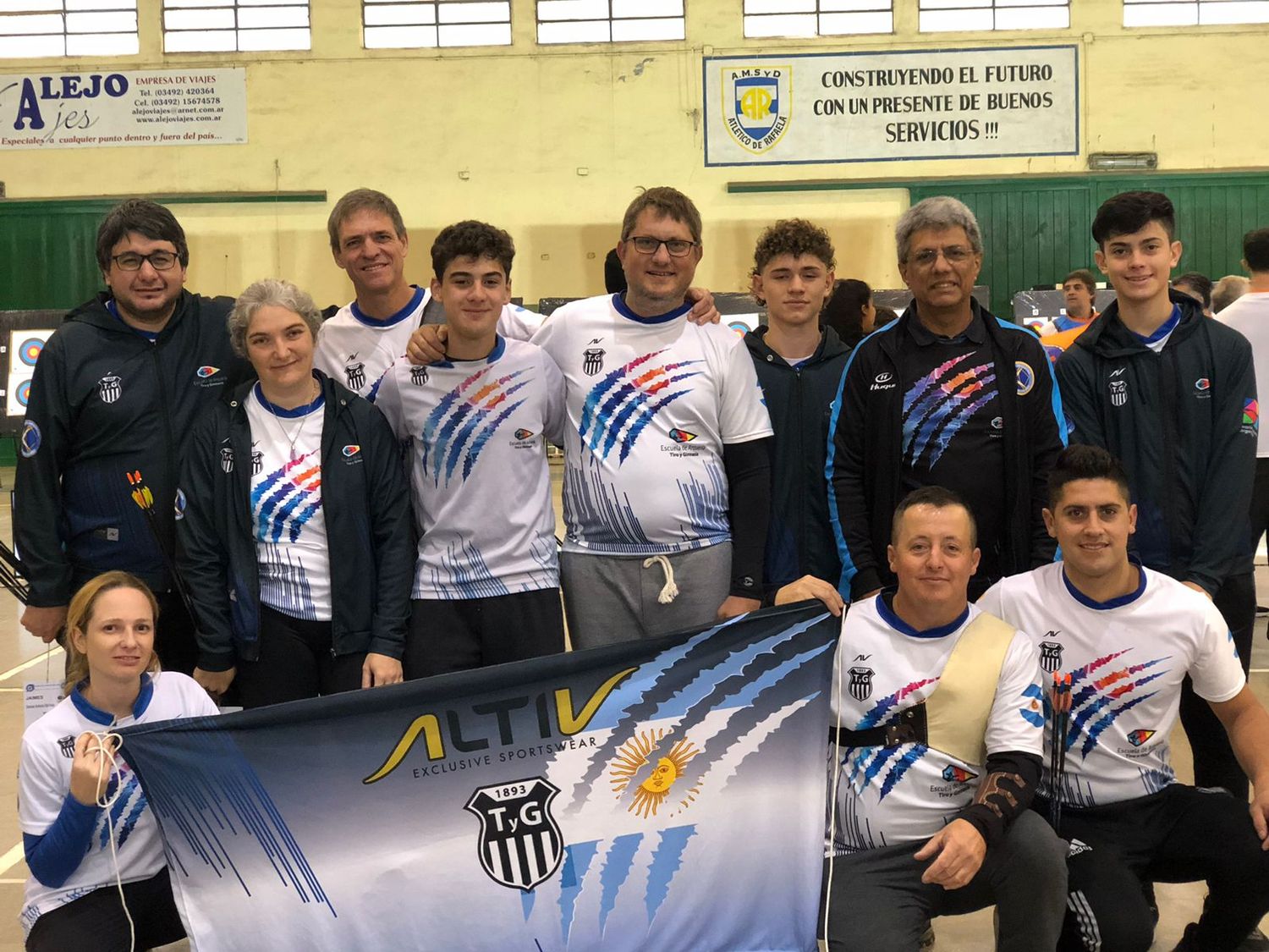 Los representantes del Club Tiro y Gimnasia