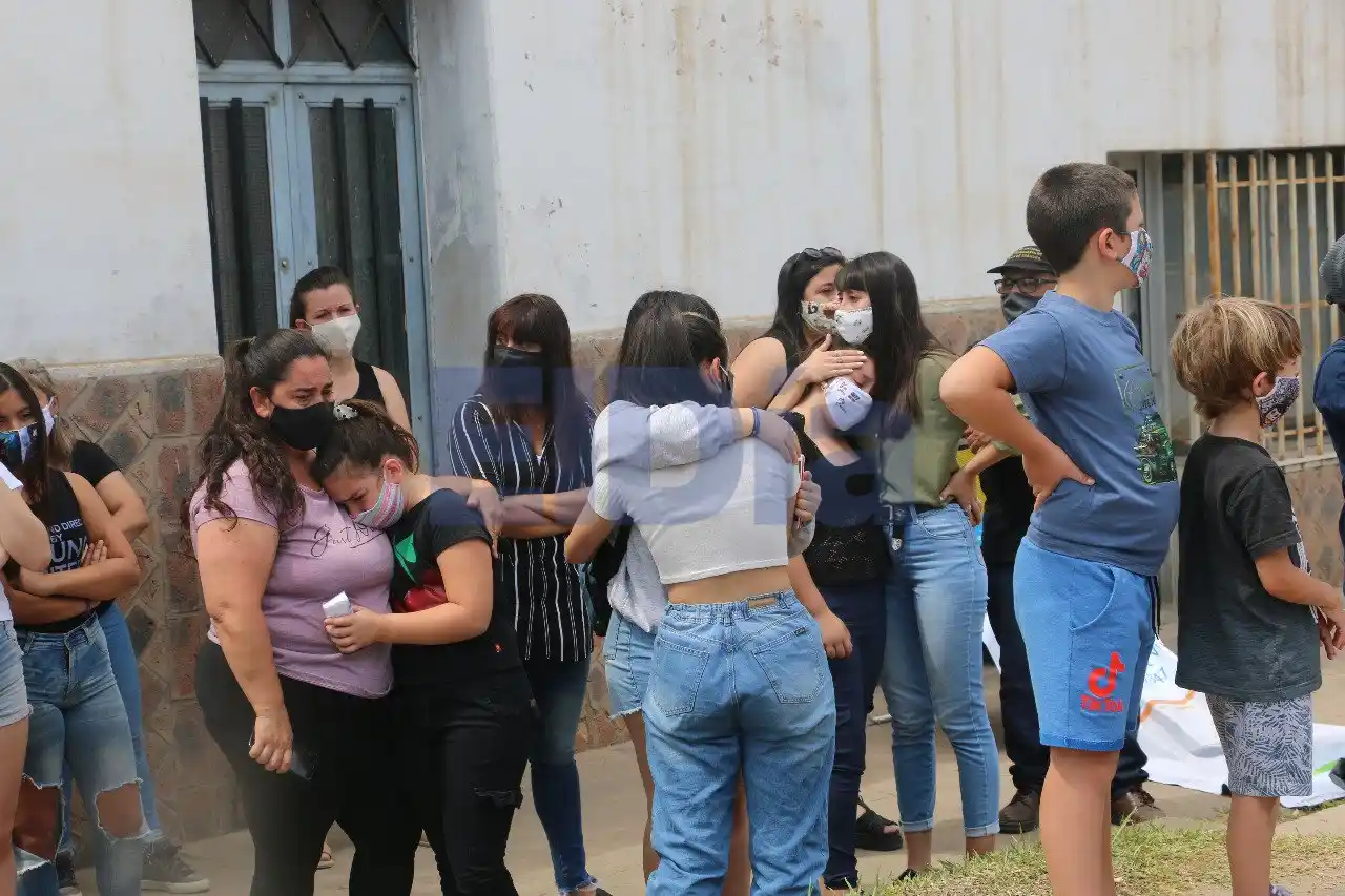 En una emotiva ceremonia, se pintó la estrella amarilla 95 en la ciudad