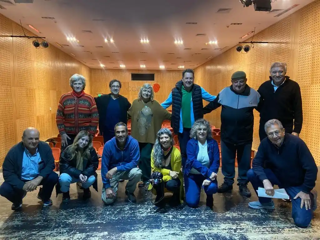 “El Bar de los Marcianos”: Una historia desopilante y 100% chascomunense sube a escena en el Club Social