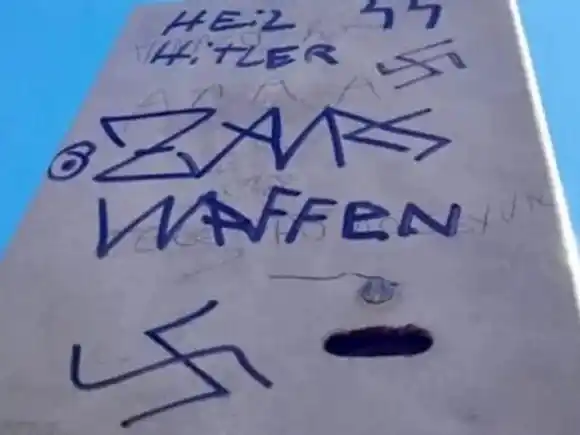 La asociación “Justo José de Urquiza” expresó su repudió tras la vandalización antisemita