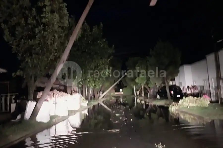 Temporal en Sunchales: la Junta de Protección Civil trabaja con los equipos de emergencia