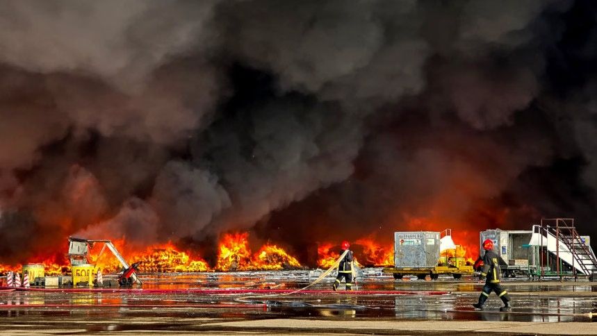 Incendio en el aeropuerto de Daca paralizó vuelos durante seis horas: Esto sabemos