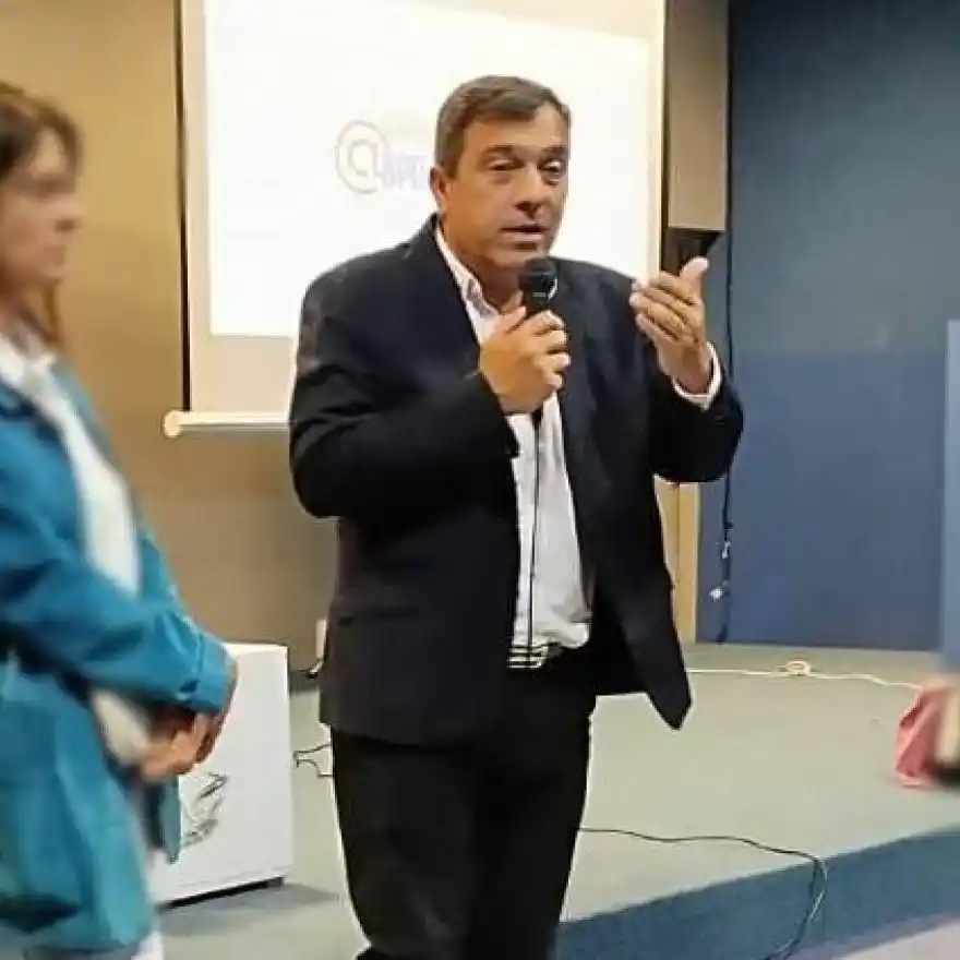 “No existe ninguna resolución ni disposición oficial que ordene el cierre de centros educativos”, asegura el CGE