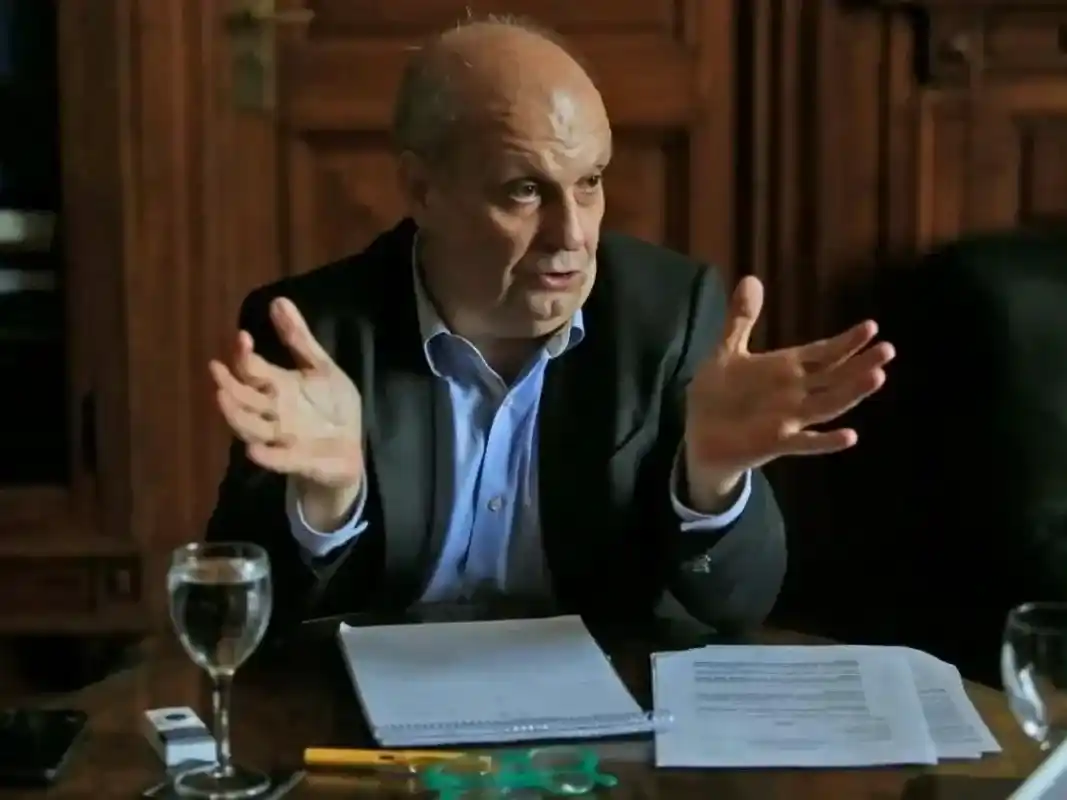 “Lo disruptivo hoy forma parte del escenario. La pregunta es qué pasa cuando eso se vuelve sistema”, dijo el dirigente del PRO, Hernán Lombardi.