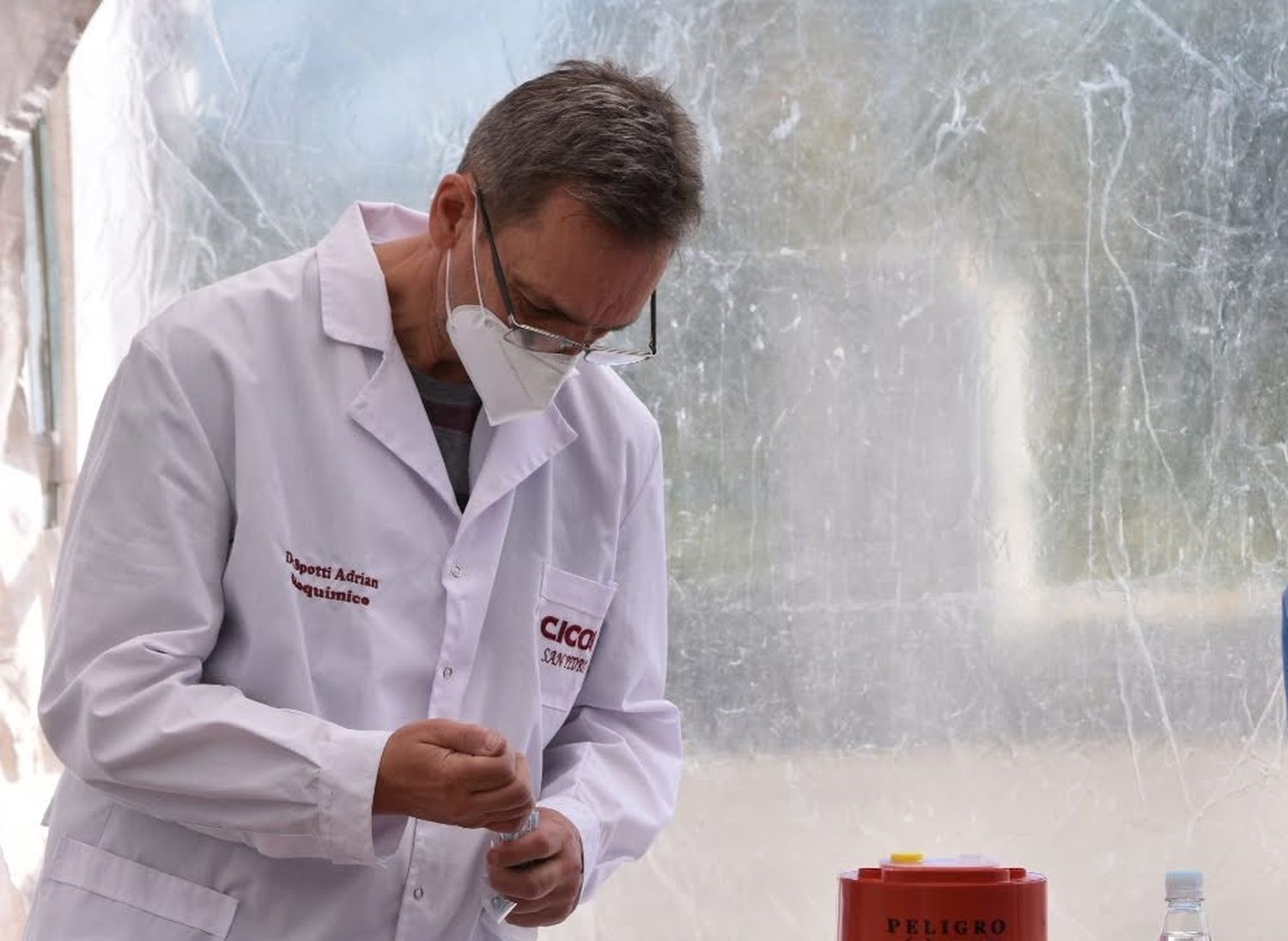 Un año de pandemia: el análisis de Adrián Spotti, jefe del Laboratorio del Hospital