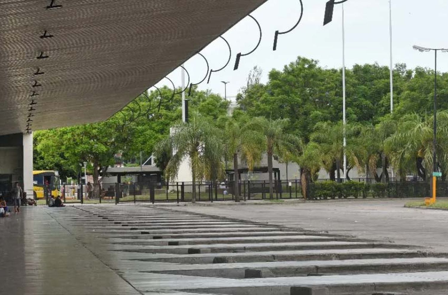 Comerciantes de la Terminal, desesperados por el regreso de los micros: «Hay 500 familias que están padeciendo la inactividad absoluta»