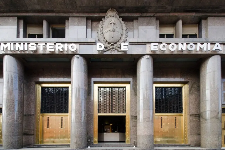 Economía anuncia medidas para monotributistas, jubilados y trabajadores que no pagan Ganancias