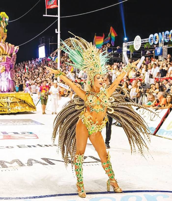Delfina Sersewitz es la nueva Reina del Carnaval 2022 de Concordia