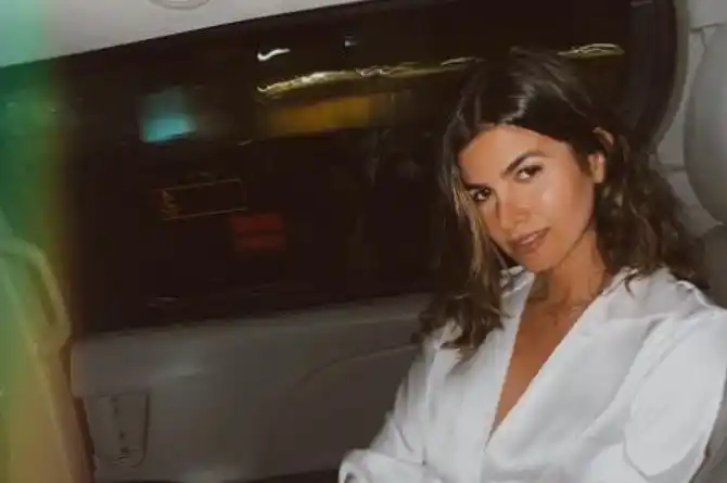 Estefanía Moly desfile el vestido de su madre