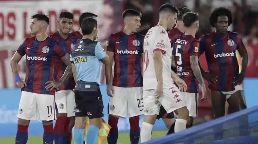 Huracán y San Lorenzo empataron en un clásico caliente