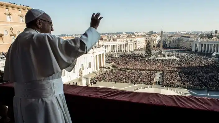 Francisco pidió renovación en la Iglesia