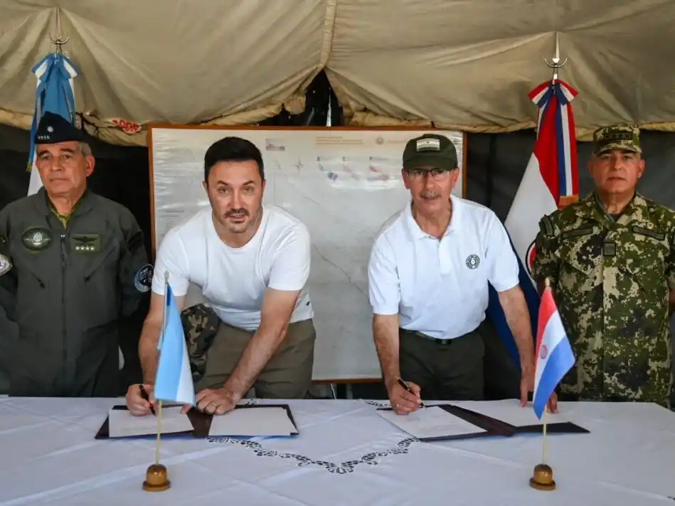 Clorinda: Petri anunció que las fuerzas armadas vuelven a la frontera pero su par paraguayo descartó una militarización