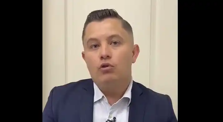 Seir Contreras rompe el silencio tras su despido de un canal de TV por exponer la realidad del país (+VIDEO)