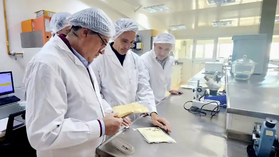 Brandsen: Continúan las visitas de Senasa a plantas elaboradoras y exportadoras de productos nacionales