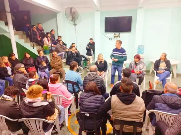 Reunión de sectores que apoyaron a Francolini para respaldar a Gay, Bahl y Massa