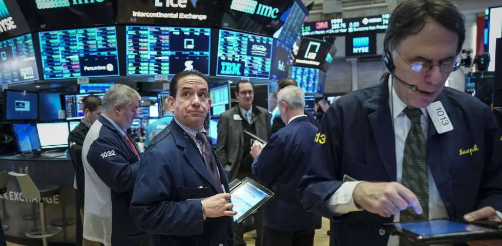 REVUELO MUNDIAL: bolsas europeas caen tras positivo de COVID-19 de Donald Trump