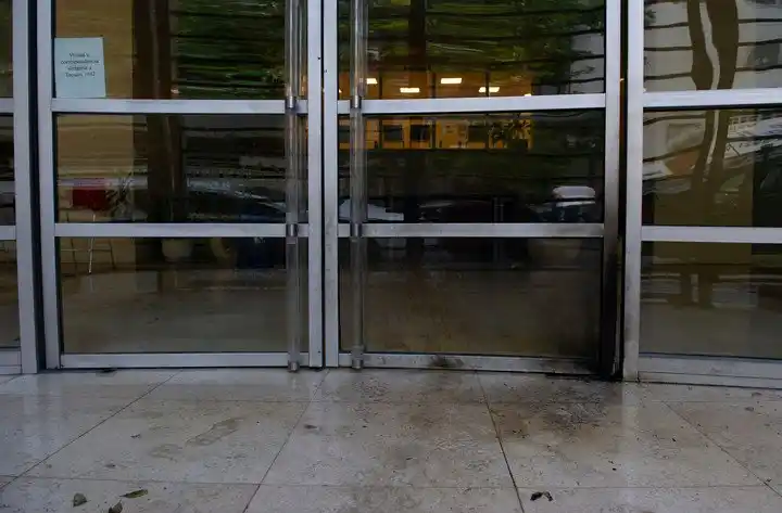 La Cámpora se expresó por el ataque a Clarín y recordó el atentado a la sede de Bahía Blanca