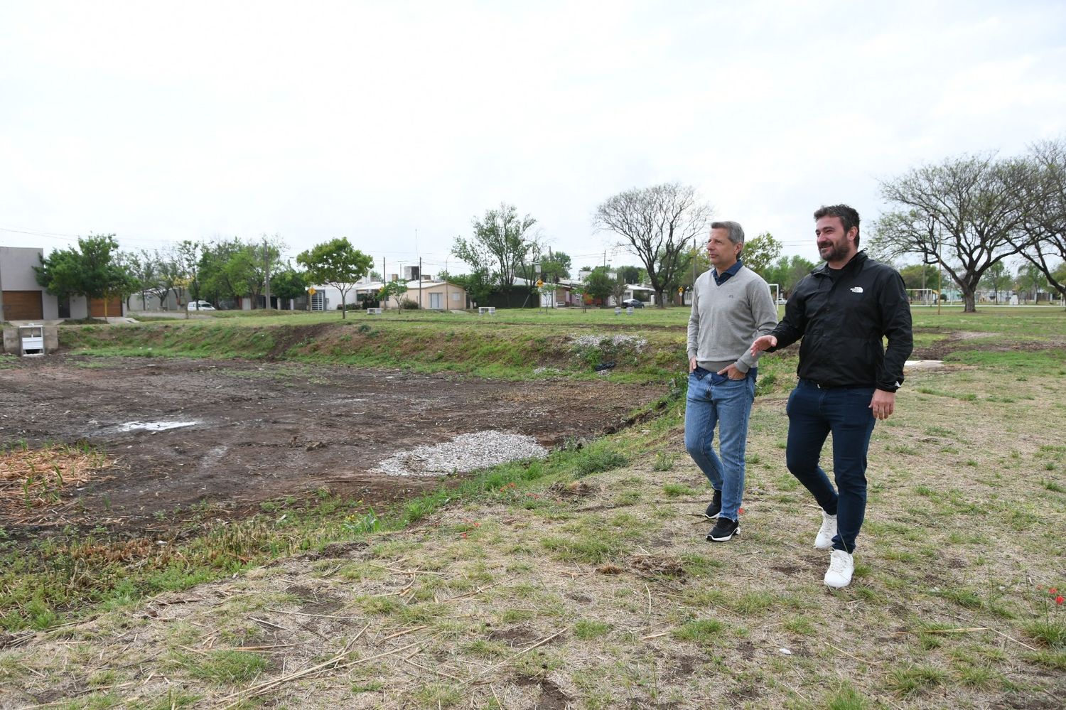 Bernarte y Ortega supervisaron el avance de los trabajos.