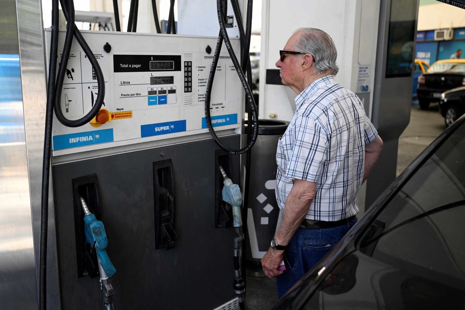 La venta de combustibles cayó en julio y se frenó la racha de crecimiento