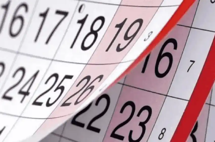 La decisión dispone que los feriados que coincidan con un sábado o domingo podrán trasladarse al viernes anterior o al lunes posterior.