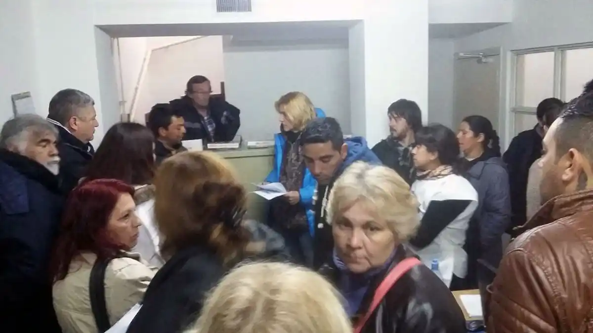 Ante la falta de respuestas, continúan las tomas en Desarrollo Social