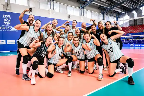 Las Panteritas de Mora Pampin debutaron con triunfo en el Mundial U19