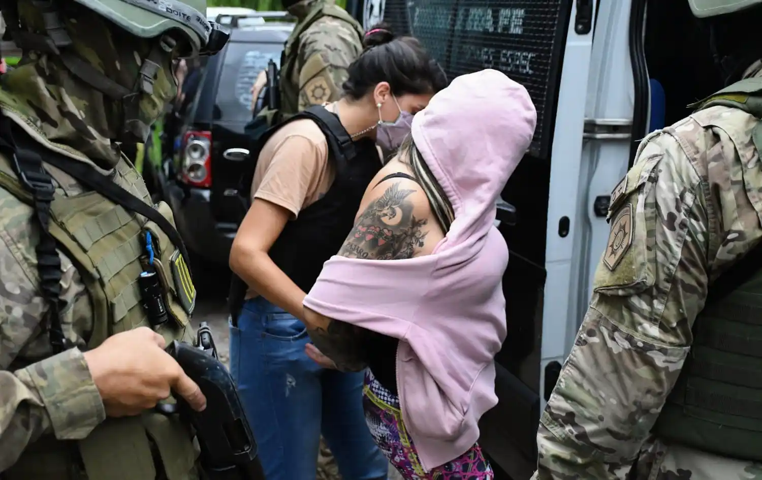 Imputaron a Lucho Cantero, Lorena Verdún y otro seis detenidos más por el arsenal secuestrado