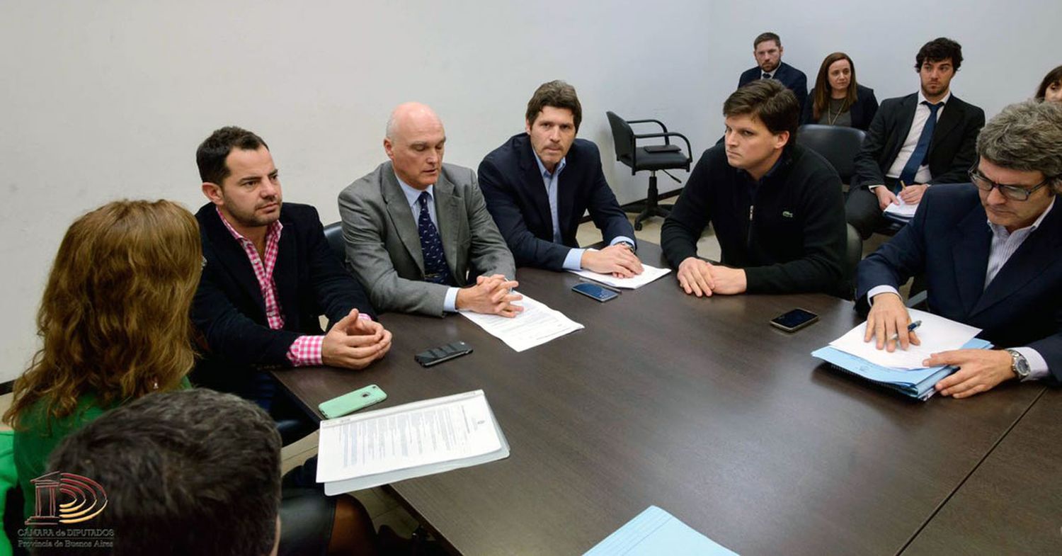 Avanza la elaboración de la Ley de Puertos