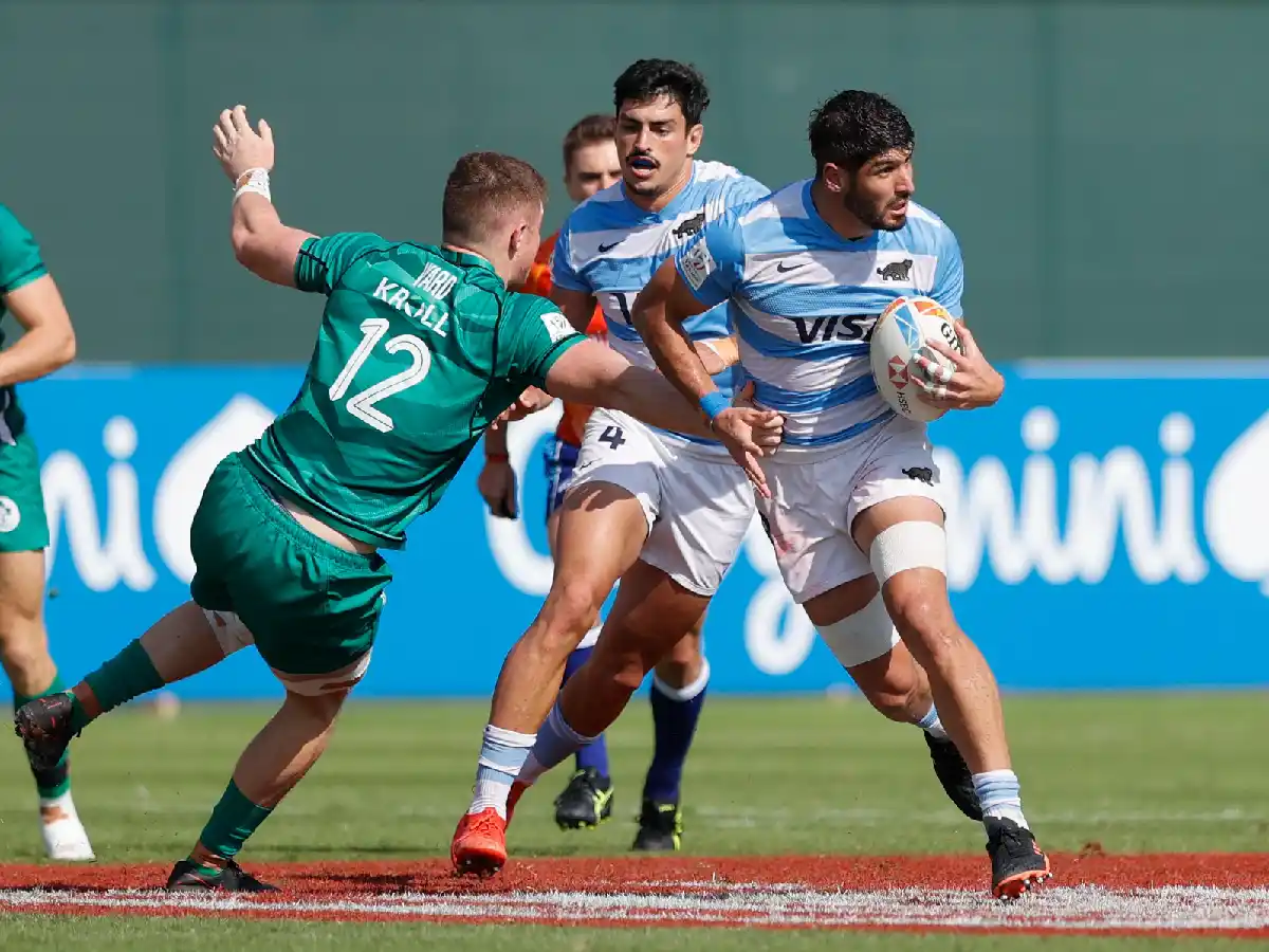 Los Pumas seven se subieron al podio en Dubai