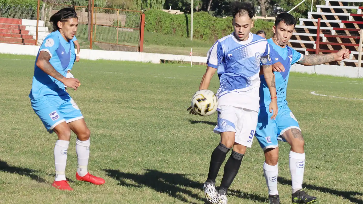 Victoria lidera ahora con Estudiantes. Ferro y Juventud también empataron y Ancel sigue sorprendiendo