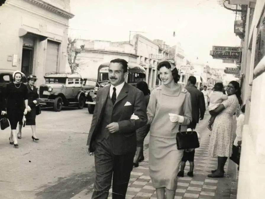 Invitan a compartir fotos de casamientos del antiguo Registro Civil para una muestra en el Museo de la Memoria Popular