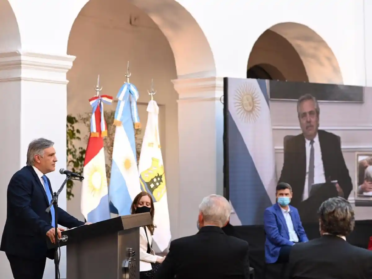 Fernández participó del acto que declaró patrimonio cultural de la ciudad de Córdoba a la sentencia del juicio “La Perla”