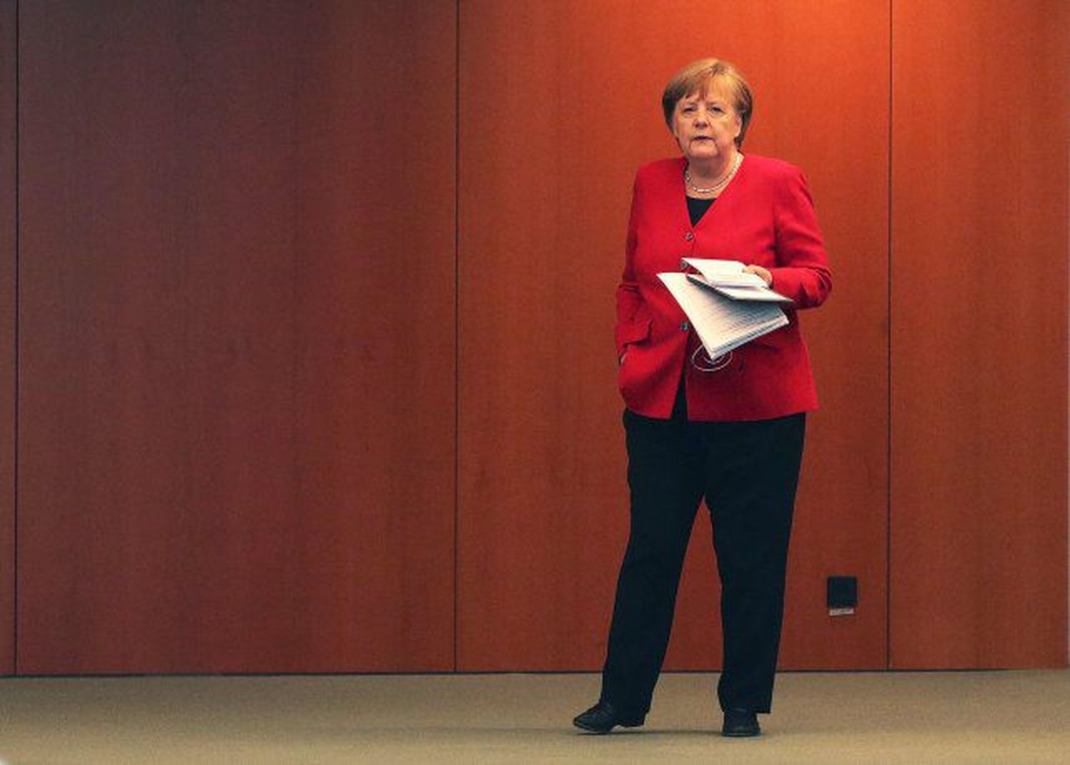 Merkel advirtió que el coronavirus "dominará nuestras vidas"