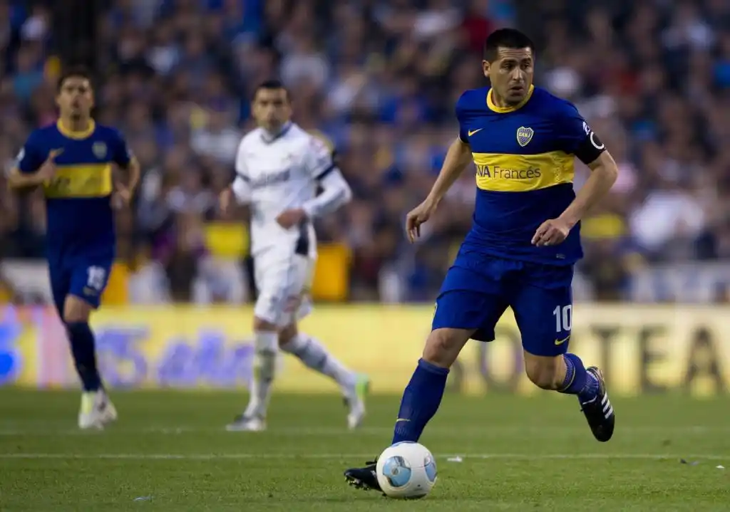 Extrañando a Riquelme: el crack cumple 41 años