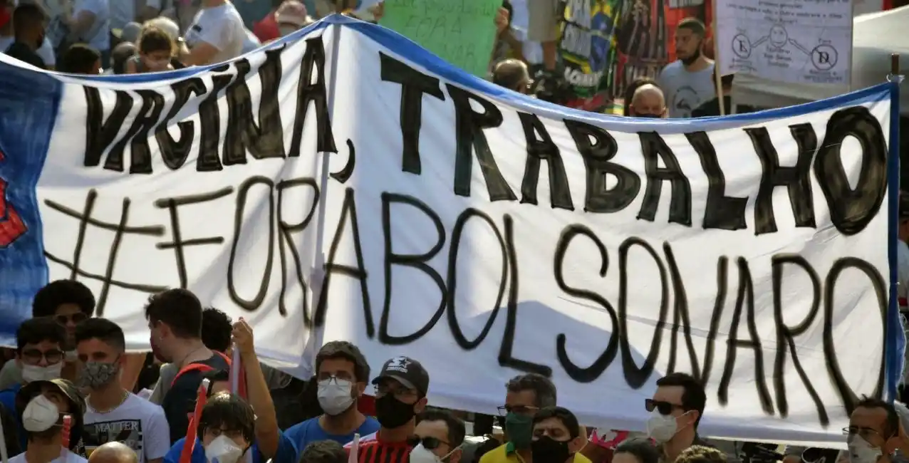 Las protestas en Brasil ahora buscan la destitución de Bolsonaro