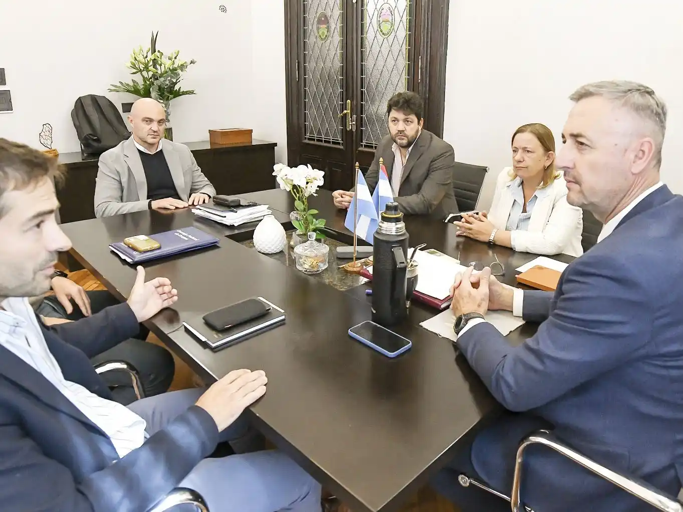 El gobierno entrerriano coordina acciones en salud mental para abordar adicciones y suicidios