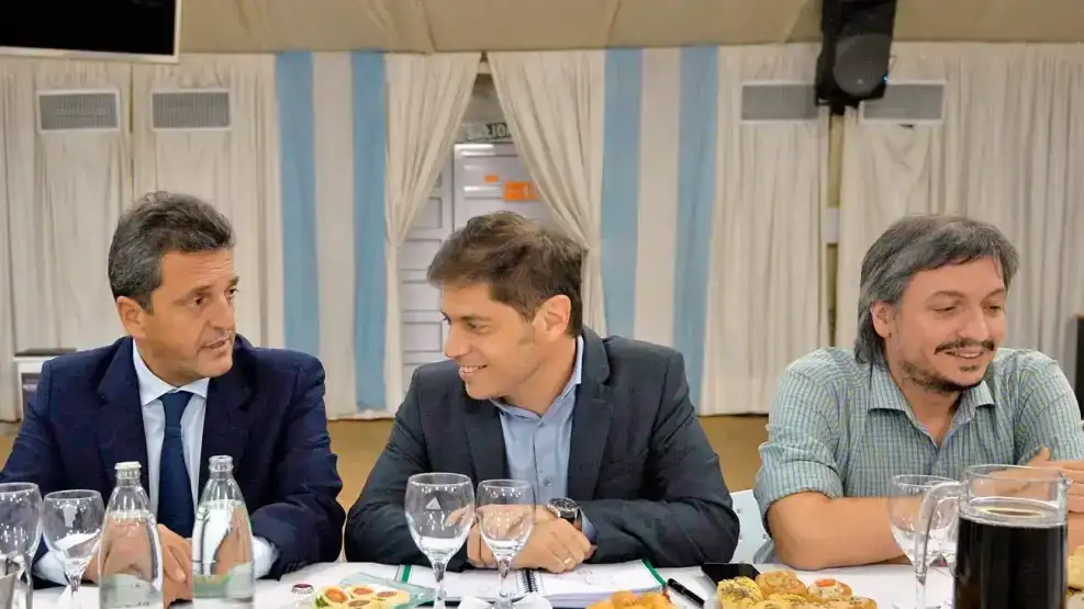 Axel Kicillof, Sergio Massa y Máximo Kirchner se encontraron por primera vez en una reunión del PJ.