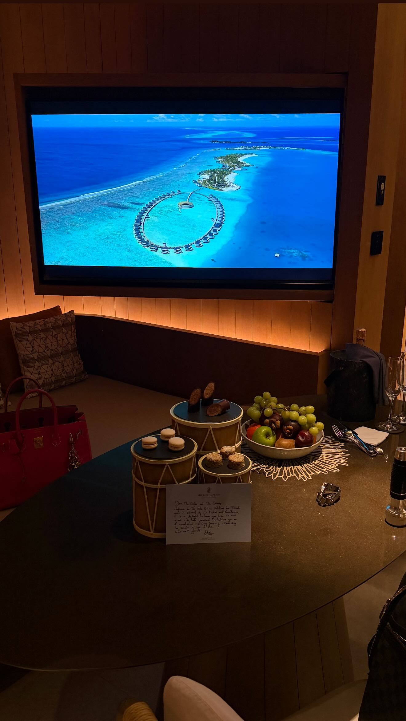 Tras su paso por Milán, Wanda Nara viajó a Maldivas con Martín Migueles