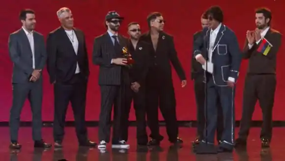 ¡ORGULLO VENEZOLANO! Rawayana ganó el Grammy Latino por Mejor Canción Pop (VIDEO)