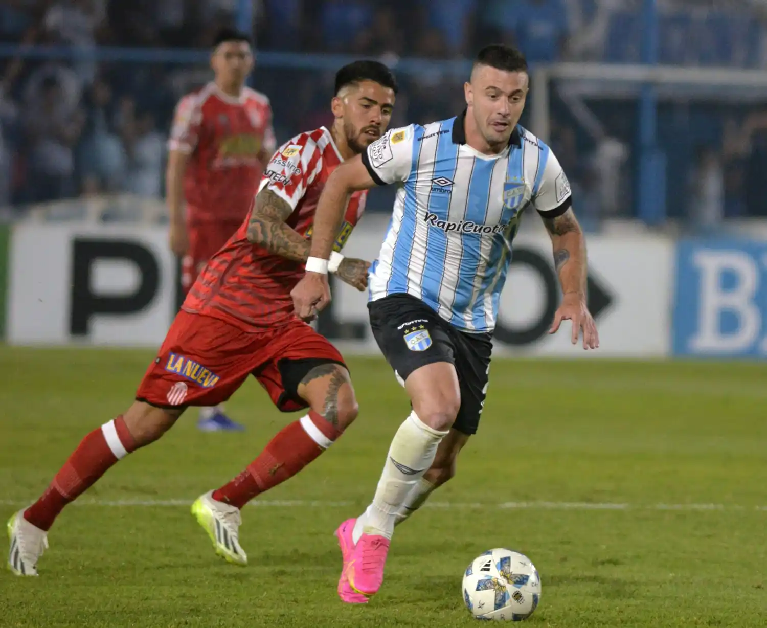 Primera victoria de Atlético Tucumán
