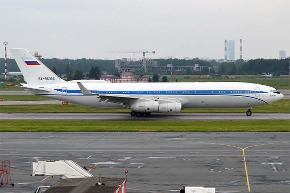 Avión Il-96 del servicio de seguridad de Rusia realiza misterioso vuelo a Cuba y Venezuela
