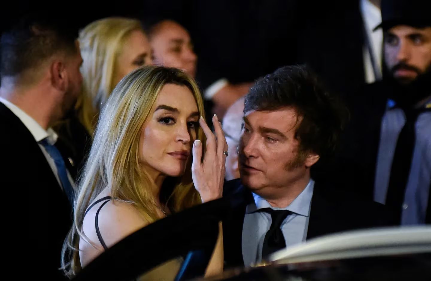 “Ya se siente mejor, pero que pasó una noche muy mala con muchos vómitos”