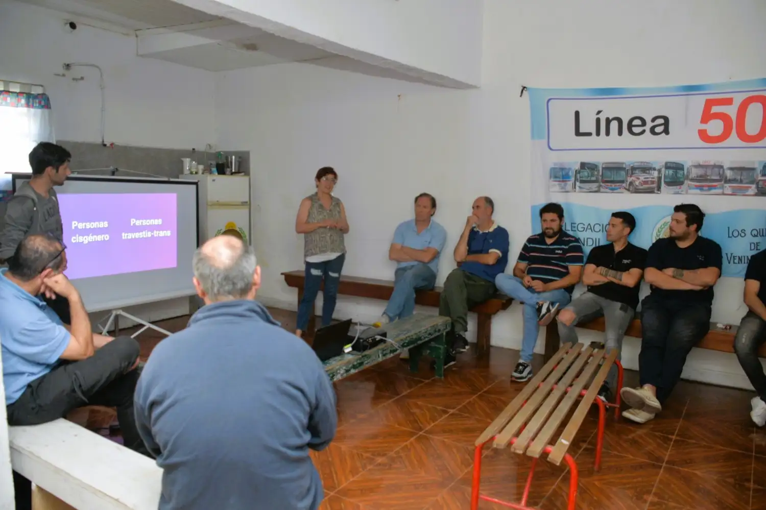 El programa se desarrolla en la sede la Unión Tranviarios Automotor (UTA)
