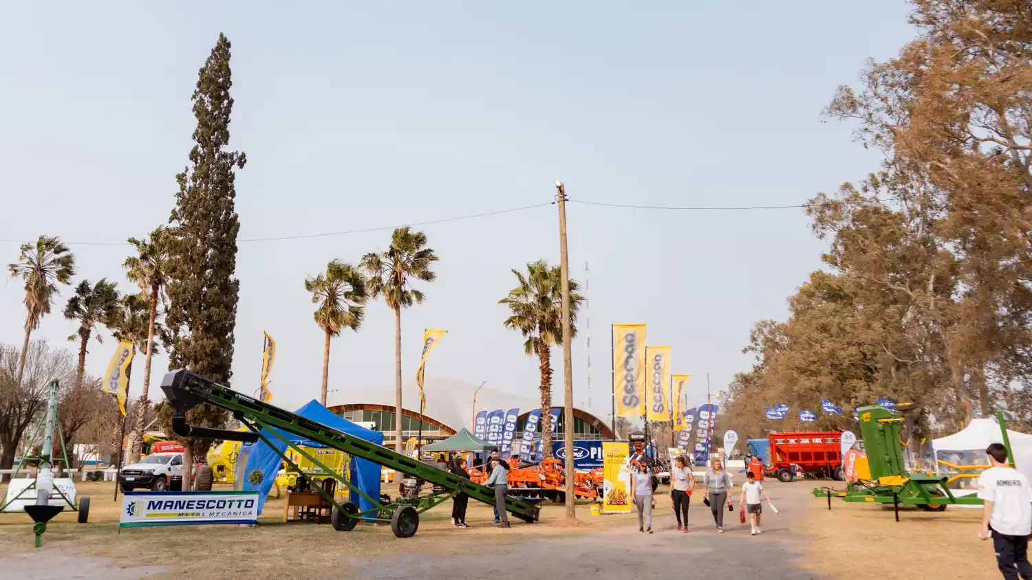 La Francia inaugura una nueva edición de la Expo Dinámica