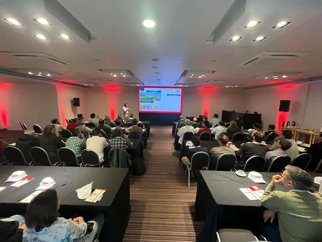 Cabaña Avícola Feller camino a sus 65 años