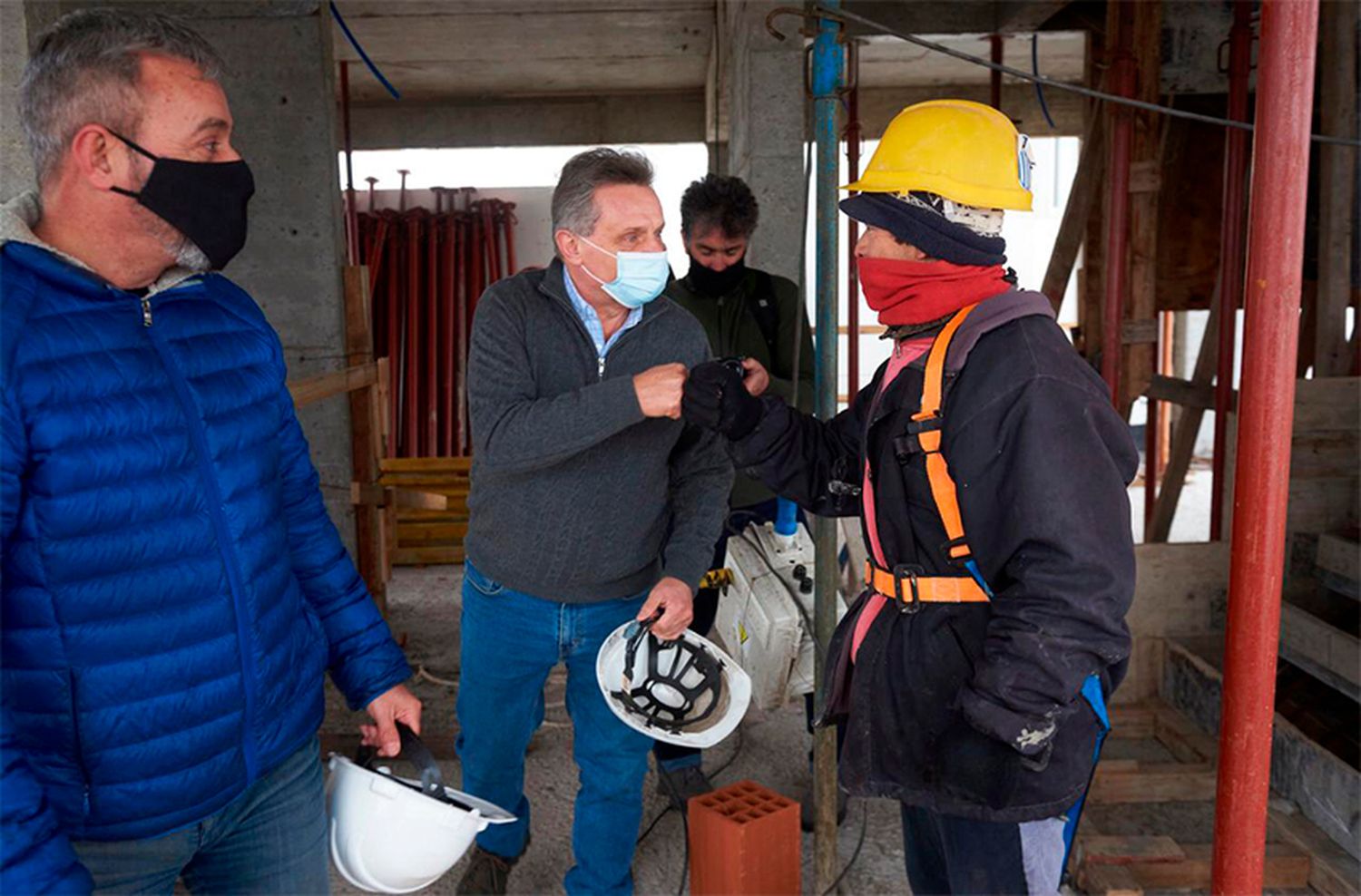 Telpuk visitó una obra en construcción