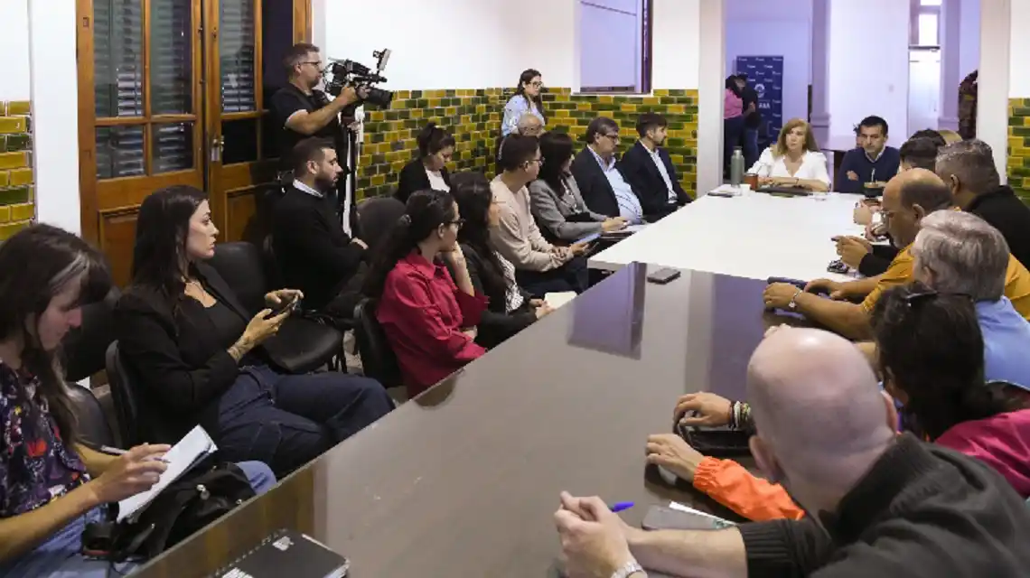 Presentaron el nuevo pliego de transporte urbano para la ciudad de Paraná